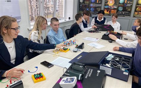 Путешествие в мир инноваций: как донские школьники освоили тренажёры после викторины по геоинформационным технологиям