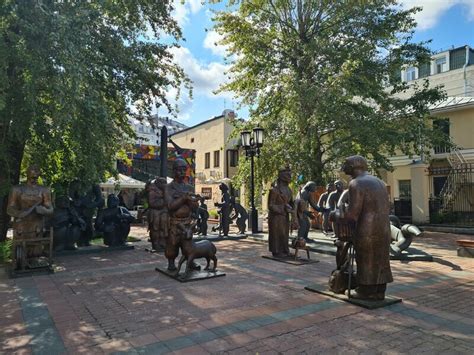 Яркий Взрыв Современного Искусства: Как Экспонаты «ВМЕСТЕ» Озарили Лицо Столицы